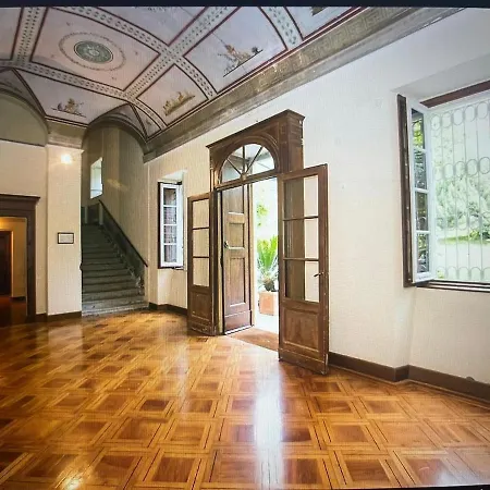 Bertoni Lakeside Apartment